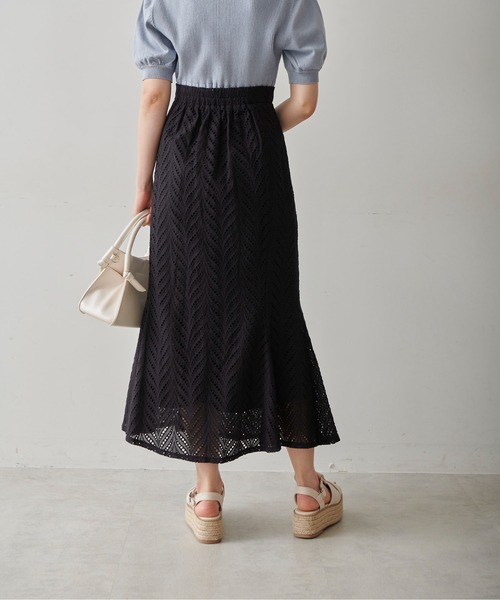 FREE'S MART（フリーズマート）の「◆カットワークレースマーメイドスカート（スカート・レディース・ブラック/ホワイト/ブルー・SMALL/MEDIUM）」の16枚目の写真