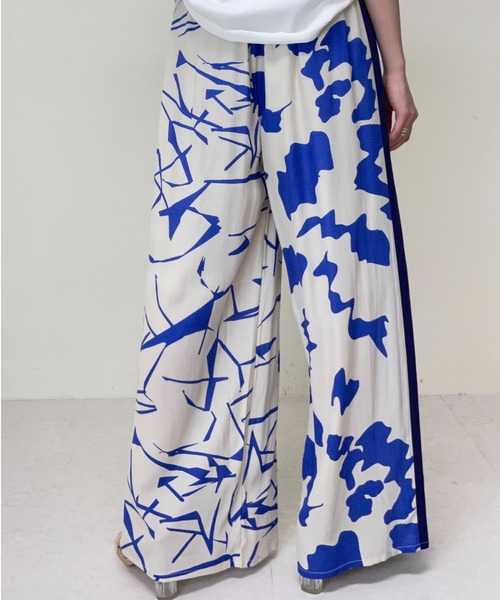 TEVALT(ヴァレット)の「サイド配色オリジナルptPT(その他パンツ・レディース・ベージュ/オフホワイト・38)」の6枚目の写真