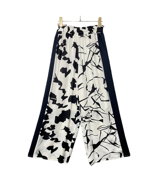 TEVALT(ヴァレット)の「サイド配色オリジナルptPT(その他パンツ・レディース・ベージュ/オフホワイト・38)」の8枚目の写真