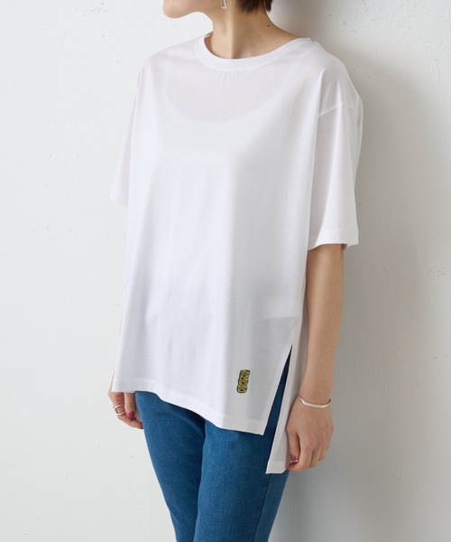 BEARDSLEY(ビアズリー)の「MarketワッペンゆるT(Tシャツ/カットソー・レディース・ホワイト/ネイビー・FREE)」の3枚目の写真