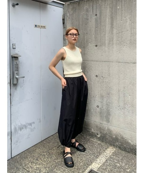 MOUSSY（マウジー）の「MINIMAL KNIT トップス（タンクトップ・レディース・アイボリー/ダークブラウン/グリーン・FREE）」の12枚目の写真