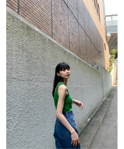 MOUSSY（マウジー）の「MINIMAL KNIT トップス（タンクトップ・レディース・アイボリー/ダークブラウン/グリーン・FREE）」の9枚目の写真