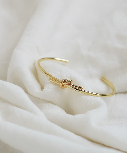 ANEMONE(アネモネ)の「ノットメタルバングル(バングル/リストバンド・レディース・ゴールド・FREE)」の4枚目の写真