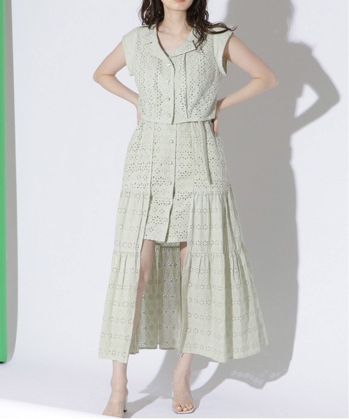 REDYAZEL（レディアゼル）の「コットンアイレットレースセットアップ（ワンピース・レディース・オフホワイト/オレンジ/カーキ/ブラック・SMALL/MEDIUM）」の4枚目の写真