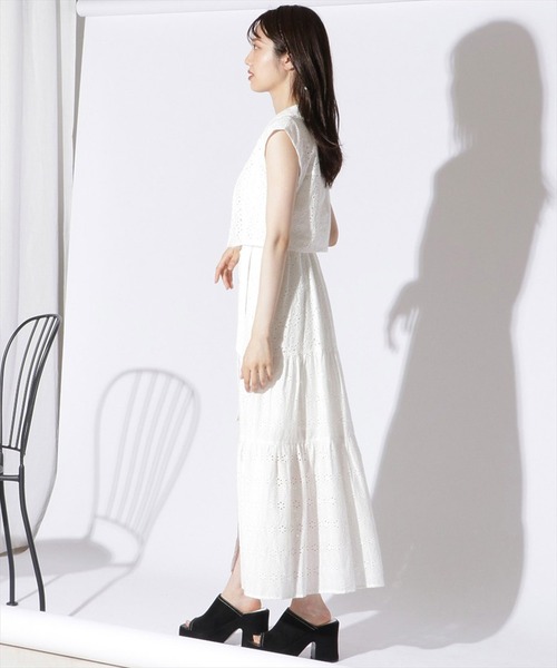 REDYAZEL（レディアゼル）の「コットンアイレットレースセットアップ（ワンピース・レディース・オフホワイト/オレンジ/カーキ/ブラック・SMALL/MEDIUM）」の15枚目の写真