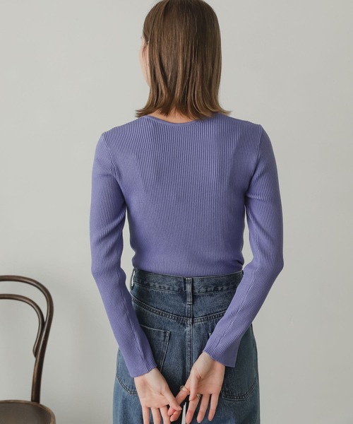 SENSE OF PLACE by URBAN RESEARCH(センスオブプレイスバイアーバンリサーチ)の「レイヤードスクエアネックコンパクトセーター(ニット/セーター・レディース・ミント/アイボリー/ブラック/パープル・ONE)」の14枚目の写真