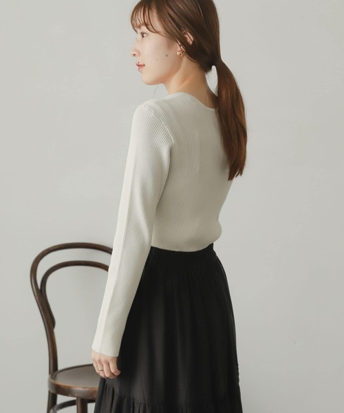 SENSE OF PLACE by URBAN RESEARCH(センスオブプレイスバイアーバンリサーチ)の「レイヤードスクエアネックコンパクトセーター(ニット/セーター・レディース・ミント/アイボリー/ブラック/パープル・ONE)」の18枚目の写真