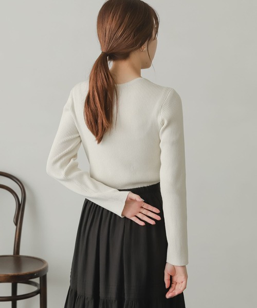 SENSE OF PLACE by URBAN RESEARCH(センスオブプレイスバイアーバンリサーチ)の「レイヤードスクエアネックコンパクトセーター(ニット/セーター・レディース・ミント/アイボリー/ブラック/パープル・ONE)」の19枚目の写真