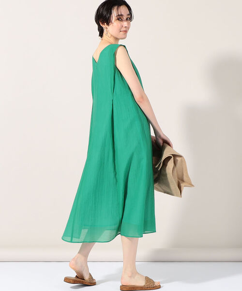 NOLLEY’S（ノーリーズ）の「カラミワッシャーフレアワンピース（ワンピース・レディース・ブラック/ブルー/グリーン・38）」の12枚目の写真