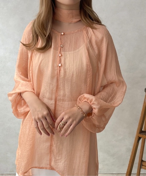 apres jour clair（アプレジュールクレア）の「【apres jour clair】シアーボウタイブラウス【ZOZOTOWN限定アイテム】（シャツ/ブラウス・レディース・アイボリー/オレンジ系その他/ブラック・フリー/X-LARGE）」の3枚目の写真