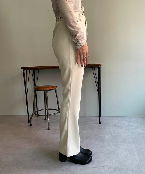 CAPRICIEUX LE'MAGE(カプリシューレマージュ)の「スタイルアップフレアパンツ(その他パンツ・レディース・ブラック/モカ/ホワイト系その他・38/36)」の21枚目の写真