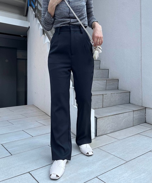 CAPRICIEUX LE'MAGE(カプリシューレマージュ)の「スタイルアップフレアパンツ(その他パンツ・レディース・ブラック/モカ/ホワイト系その他・38/36)」の5枚目の写真