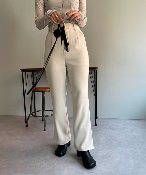CAPRICIEUX LE'MAGE(カプリシューレマージュ)の「スタイルアップフレアパンツ(その他パンツ・レディース・ブラック/モカ/ホワイト系その他・38/36)」の6枚目の写真