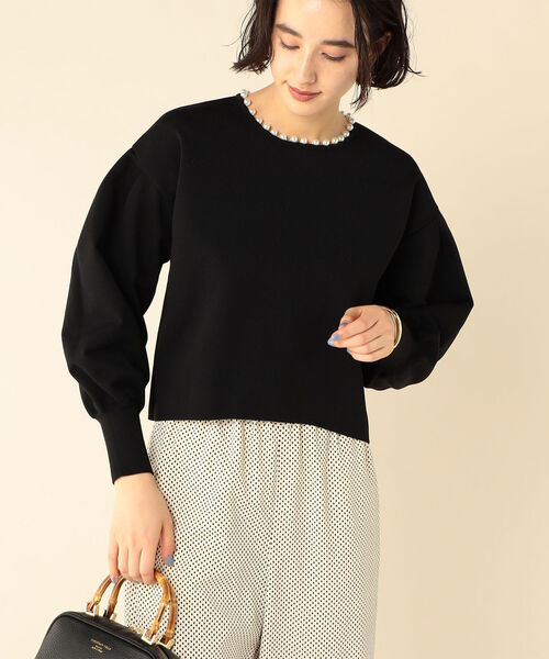 NOLLEY’S(ノーリーズ)の「【WEB限定カラーあり】パール付きプルオーバーニット(ニット/セーター・レディース・ネイビー/オフホワイト/ブラック・38)」の3枚目の写真