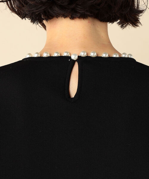 NOLLEY’S(ノーリーズ)の「【WEB限定カラーあり】パール付きプルオーバーニット(ニット/セーター・レディース・ネイビー/オフホワイト/ブラック・38)」の6枚目の写真
