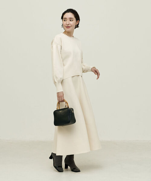 NOLLEY’S(ノーリーズ)の「【WEB限定カラーあり】パール付きプルオーバーニット(ニット/セーター・レディース・ネイビー/オフホワイト/ブラック・38)」の10枚目の写真