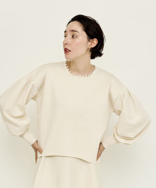 NOLLEY’S(ノーリーズ)の「【WEB限定カラーあり】パール付きプルオーバーニット(ニット/セーター・レディース・ネイビー/オフホワイト/ブラック・38)」の18枚目の写真