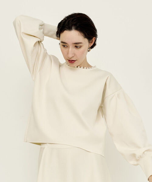 NOLLEY’S(ノーリーズ)の「【WEB限定カラーあり】パール付きプルオーバーニット(ニット/セーター・レディース・ネイビー/オフホワイト/ブラック・38)」の21枚目の写真