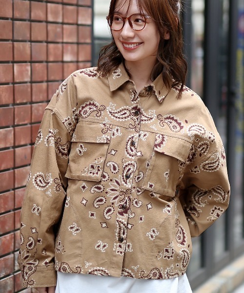 チチカカ（チチカカ）の「ビッグバンダナオーバーシャツ（シャツ/ブラウス・レディース・アイボリー/ベージュ/ネイビー・FREE）」の9枚目の写真