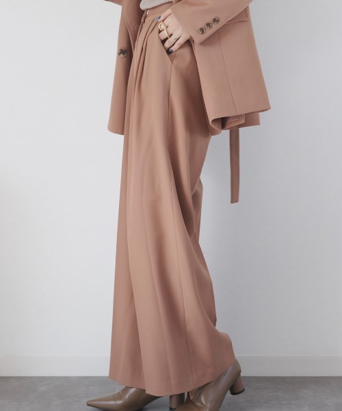 Reurie'（レウリィ）の「カラースラックス(セットアップ対応) / ワイドスラックス ルーズ ロング カラーパンツ ワイドストレート テラコッタ ブルー カーキ setup（スラックス・レディース・カーキ/ライトブルー/テラコッタ・FREE）」の13枚目の写真