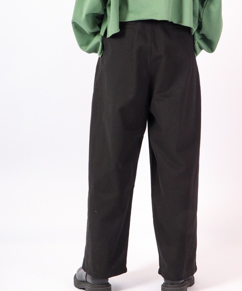 Revo.（レボ）の「Revo. バギーシルエット タック チノパンツ（チノパンツ・メンズ・ベージュ/アイボリー/ブラック/カーキ・1/2）」の12枚目の写真