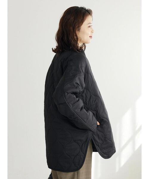 Green Parks(グリーンパークス)の「ミドル丈キルトブルゾン(ブルゾン・レディース・カーキ/アイボリー/ブラック・FREE)」の12枚目の写真