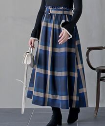 ベルト付きチェックフレアースカート