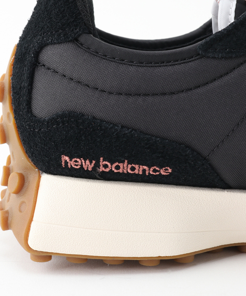 NEW BALANCE(ニューバランス)の「NEW BALANCE WS327(スニーカー・レディース・ブラック/ベージュ・22.5cm/23cm/23.5cm/24cm/24.5cm)」の12枚目の写真