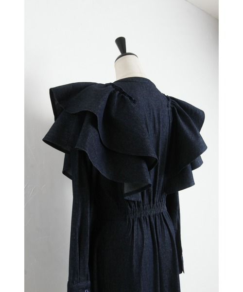 &. NOSTALGIA(アンドドットノスタルジア)の「肩フリル長袖ワンピース(ワンピース・レディース・インディゴブルー/カーキ・FREE)」の8枚目の写真