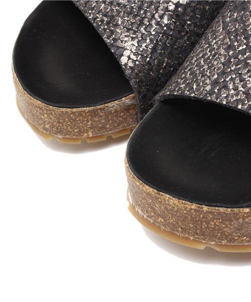 ROSE BUD（ローズバッド）の「(ROSE BUD)パイソン柄コンフォートサンダル（サンダル・レディース・ブラック/その他・38/36/37/39）」の6枚目の写真