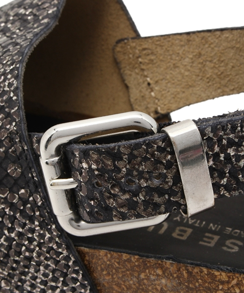 ROSE BUD（ローズバッド）の「(ROSE BUD)パイソン柄コンフォートサンダル（サンダル・レディース・ブラック/その他・38/36/37/39）」の9枚目の写真