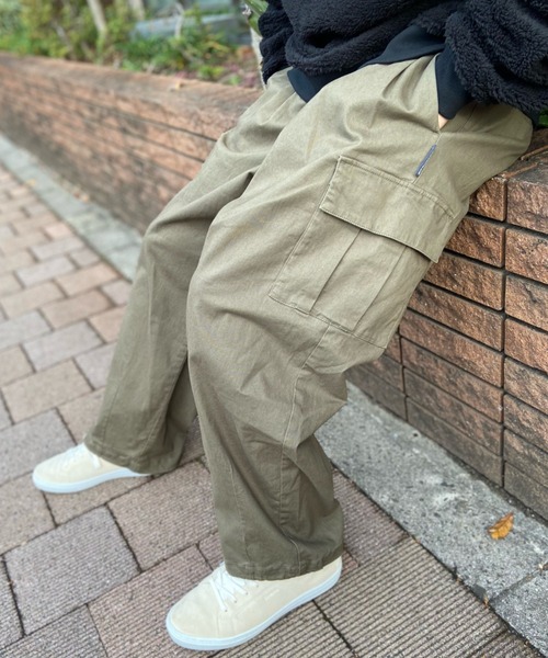DC(ディーシー)の「DC/ディーシー ワイドカーゴパンツ カーゴデニム/イージーパンツ ワイドデニム/ビッグポケット ウェストゴム DPT231025(カーゴパンツ・メンズ・ブラック/カーキ/ネイビー・L/M/XL)」の14枚目の写真