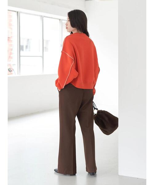 earth music&ecology(アースミュージックアンドエコロジー)の「配色ステッチウラキモウプルオーバー(Tシャツ/カットソー・レディース・ブルー/ブラック/アイボリー/グリーン/オレンジ・FREE)」の21枚目の写真