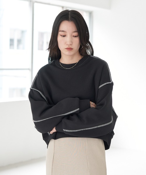 earth music&ecology(アースミュージックアンドエコロジー)の「配色ステッチウラキモウプルオーバー(Tシャツ/カットソー・レディース・ブルー/ブラック/アイボリー/グリーン/オレンジ・FREE)」の2枚目の写真