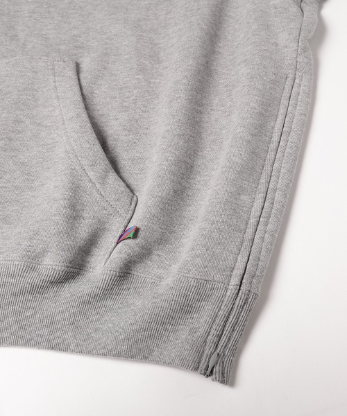 is-ness（イズネス）の「VENTILATION SHORT SLEEVE SWEAT HOODIE（パーカー・メンズ・ヘザーグレー/ホワイト系・L/M）」の5枚目の写真