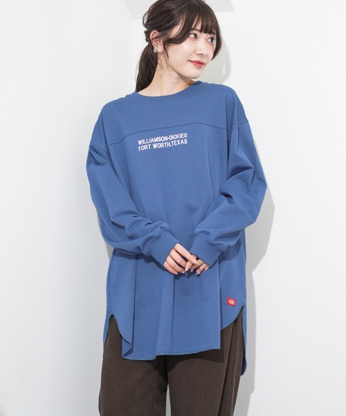 Dickies(ディッキーズ)の「Dickies ディッキーズ バックプリントロゴ裾ラウンドチュニック丈ロングスリーブTシャツ(Tシャツ/カットソー・レディース・ブルー/グリーン/ホワイト・フリー)」の3枚目の写真