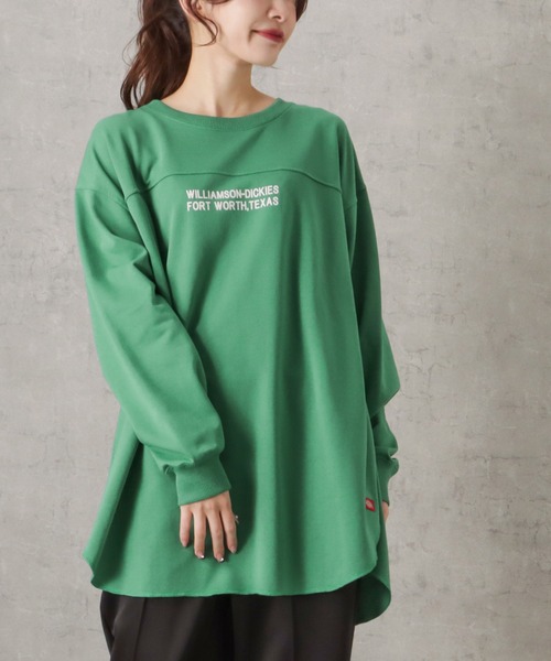 Dickies(ディッキーズ)の「Dickies ディッキーズ バックプリントロゴ裾ラウンドチュニック丈ロングスリーブTシャツ(Tシャツ/カットソー・レディース・ブルー/グリーン/ホワイト・フリー)」の14枚目の写真