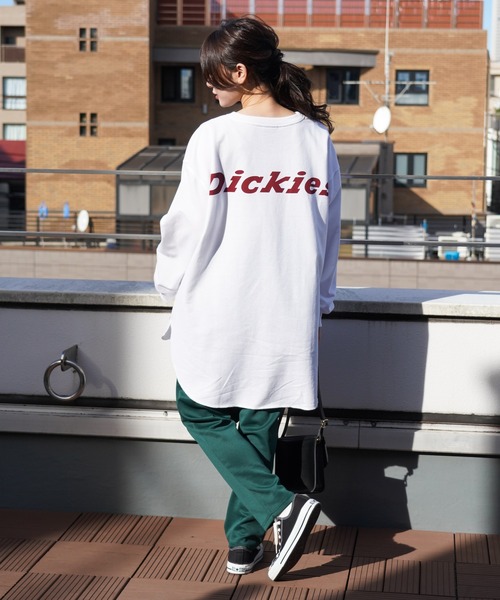Dickies(ディッキーズ)の「Dickies ディッキーズ バックプリントロゴ裾ラウンドチュニック丈ロングスリーブTシャツ(Tシャツ/カットソー・レディース・ブルー/グリーン/ホワイト・フリー)」の6枚目の写真
