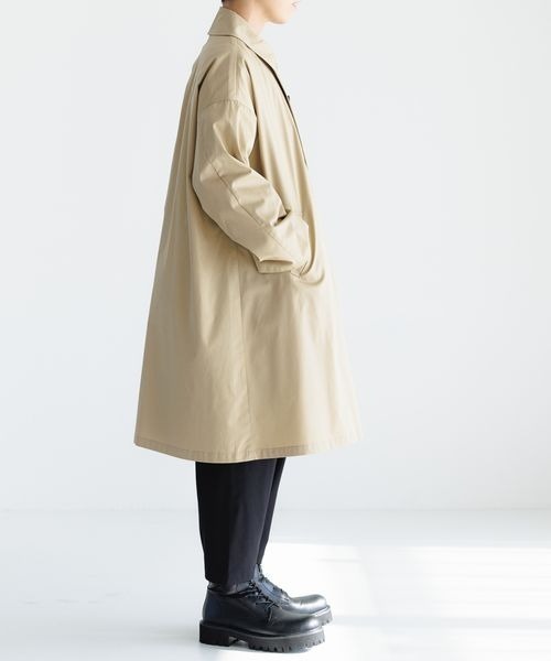 LOWRYS FARM(ローリーズファーム)の「Wボタンコート 171858(ステンカラーコート・キッズ・ベージュ/ネイビー・150cm/160cm)」の3枚目の写真