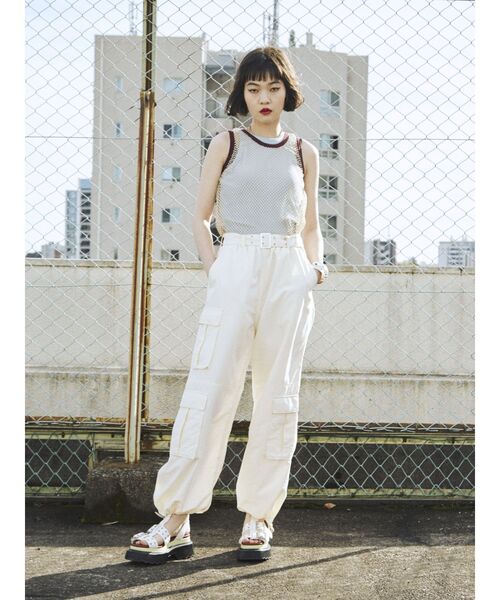 jouetie（ジュエティ）の「ナイロンカーゴパンツ（その他パンツ・レディース・アイボリー/ブラック/イエロー/カーキ・MEDIUM）」の14枚目の写真