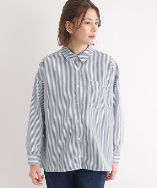 SHOO・LA・RUE（シューラルー）の「◆【大人のラフアイテム】一枚は持っていたいベーシックシャツ（シャツ/ブラウス・レディース・ネイビー系2/ベージュ系2/ホワイト・02/03/04）」の4枚目の写真