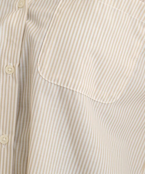 SHOO・LA・RUE（シューラルー）の「◆【大人のラフアイテム】一枚は持っていたいベーシックシャツ（シャツ/ブラウス・レディース・ネイビー系2/ベージュ系2/ホワイト・02/03/04）」の9枚目の写真