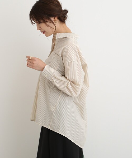 SHOO・LA・RUE（シューラルー）の「◆【大人のラフアイテム】一枚は持っていたいベーシックシャツ（シャツ/ブラウス・レディース・ネイビー系2/ベージュ系2/ホワイト・02/03/04）」の11枚目の写真