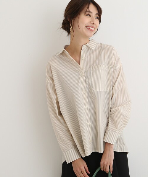 SHOO・LA・RUE（シューラルー）の「◆【大人のラフアイテム】一枚は持っていたいベーシックシャツ（シャツ/ブラウス・レディース・ネイビー系2/ベージュ系2/ホワイト・02/03/04）」の13枚目の写真