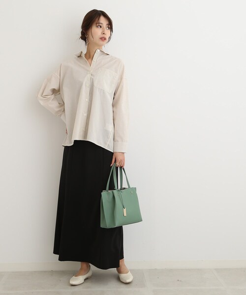 SHOO・LA・RUE（シューラルー）の「◆【大人のラフアイテム】一枚は持っていたいベーシックシャツ（シャツ/ブラウス・レディース・ネイビー系2/ベージュ系2/ホワイト・02/03/04）」の14枚目の写真