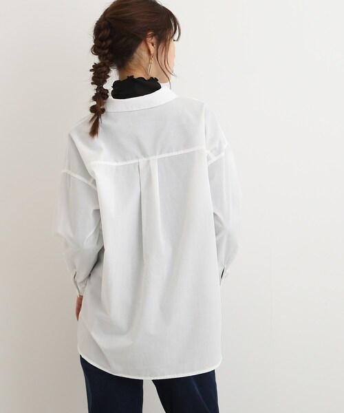 SHOO・LA・RUE（シューラルー）の「◆【大人のラフアイテム】一枚は持っていたいベーシックシャツ（シャツ/ブラウス・レディース・ネイビー系2/ベージュ系2/ホワイト・02/03/04）」の20枚目の写真