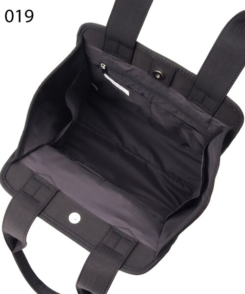 OPAQUE.CLIP（オペークドットクリップ）の「◆ナイロントートバッグ【撥水加工/A4収納可】（トートバッグ・レディース・サンドベージュ/ブラック・00）」の17枚目の写真