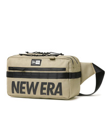 NEW ERA（ニューエラ）の「NEW ERA/ニューエラ ボディバッグ/ウエストポーチ スクエア ウエストバッグ 7L ベージュ × ブラック 13517755（ボディバッグ/ウエストポーチ・メンズ）」