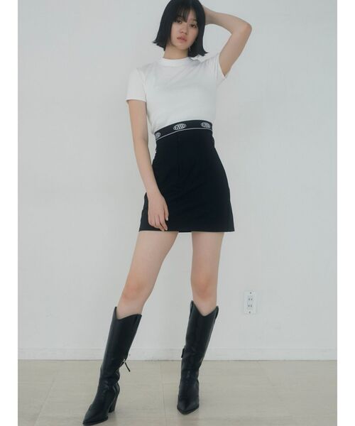 EMODA(エモダ)の「ジャガードフィットTシャツ(Tシャツ/カットソー・レディース・ホワイト/ブルー/グレー/グリーン/ブラック・FREE)」の12枚目の写真