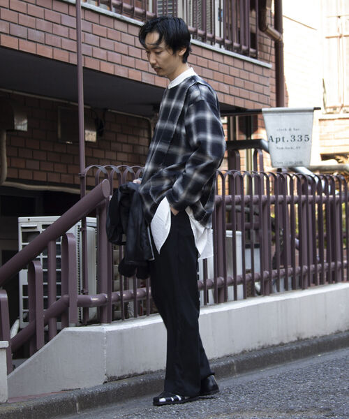 GLOSTER（グロスター）の「【GLOSTER/グロスター】オンブレチェック プルオーバーシャツ カットオフ USED加工（シャツ/ブラウス・メンズ・ブラック系その他・L/M）」の7枚目の写真